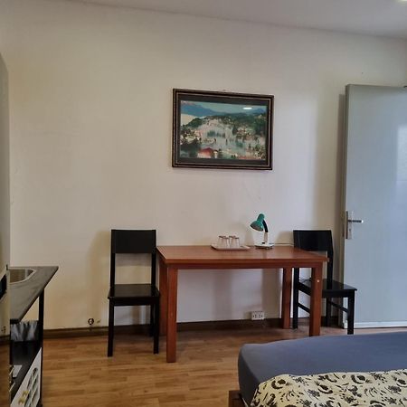 Best Price Ho Guom Apartments For Long Stay Hanoi Esterno foto